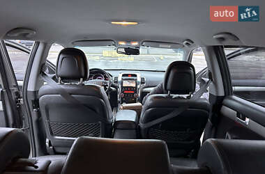 Внедорожник / Кроссовер Kia Sorento 2012 в 