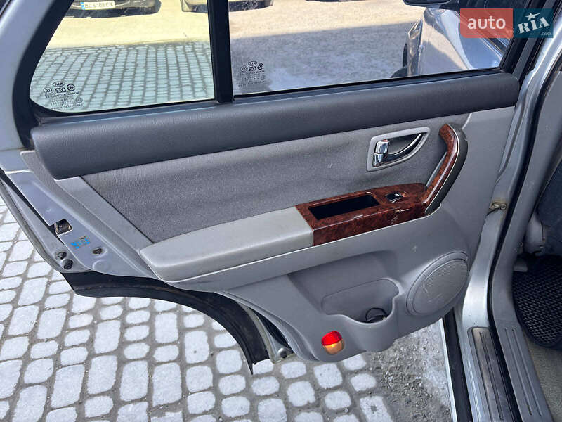 Позашляховик / Кросовер Kia Sorento 2004 в Львові