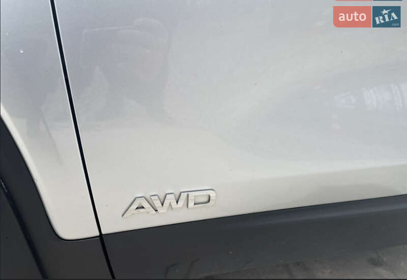 Позашляховик / Кросовер Kia Sorento 2017 в Івано-Франківську