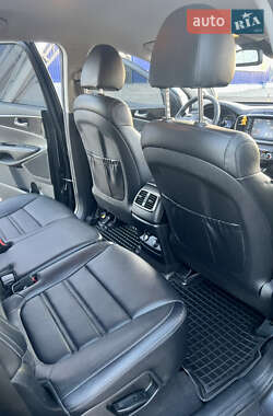 Внедорожник / Кроссовер Kia Sorento 2019 в 