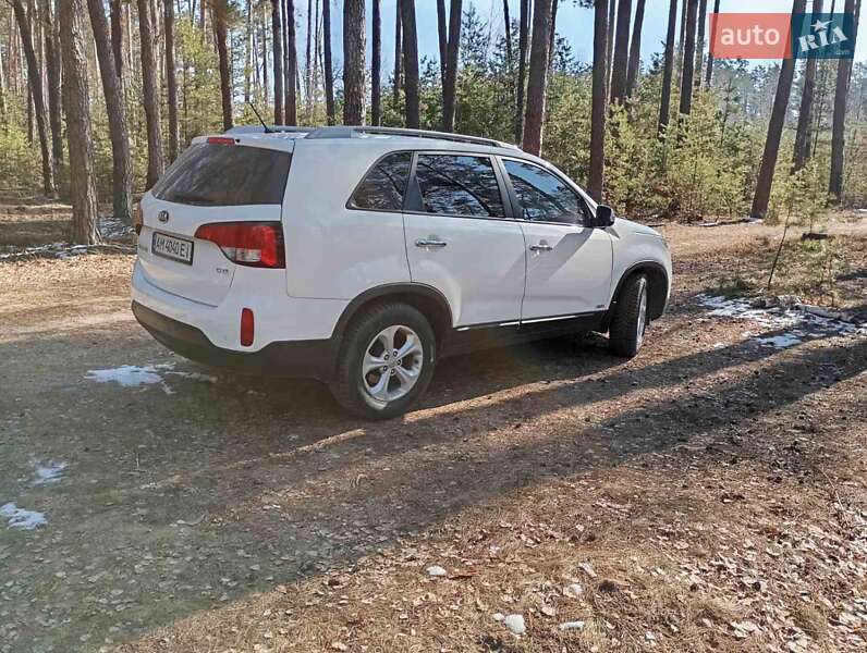 Позашляховик / Кросовер Kia Sorento 2013 в Житомирі