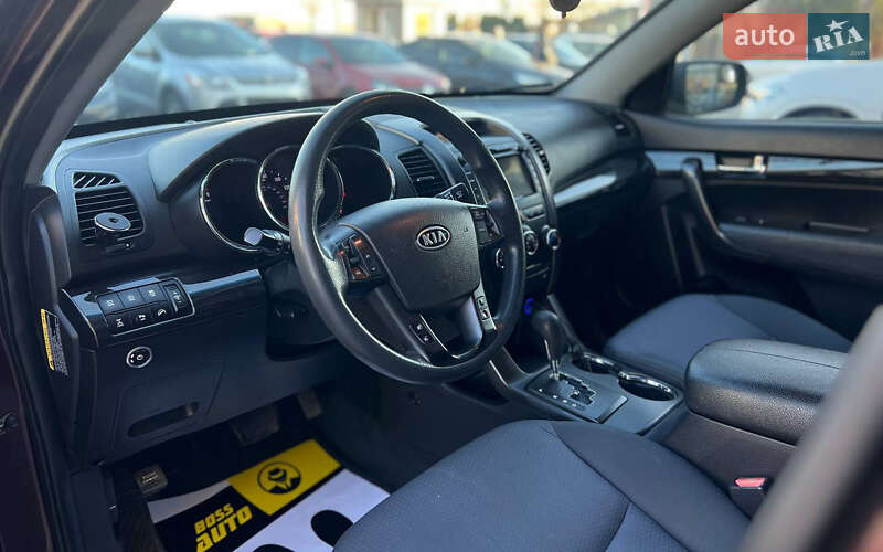 Внедорожник / Кроссовер Kia Sorento 2011 в Ивано-Франковске фото 10 Внедорожник / Кроссовер Kia Sorento 2011 в Ивано-Франковске