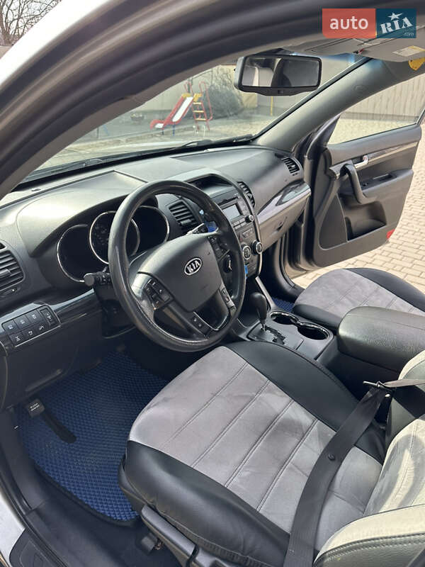 Внедорожник / Кроссовер Kia Sorento 2011 в Хмельницком