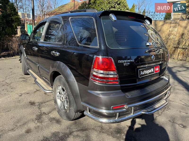 Позашляховик / Кросовер Kia Sorento 2005 в Києві