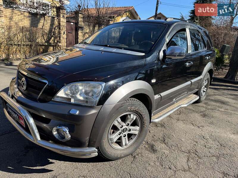 Внедорожник / Кроссовер Kia Sorento 2005 в 