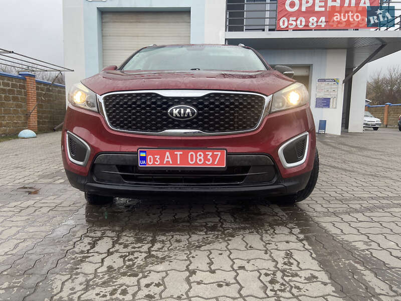 Внедорожник / Кроссовер Kia Sorento 2016 в Владимире