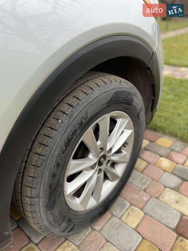 Внедорожник / Кроссовер Kia Sorento 2019 в Павлограде фото 5 Внедорожник / Кроссовер Kia Sorento 2019 в Павлограде