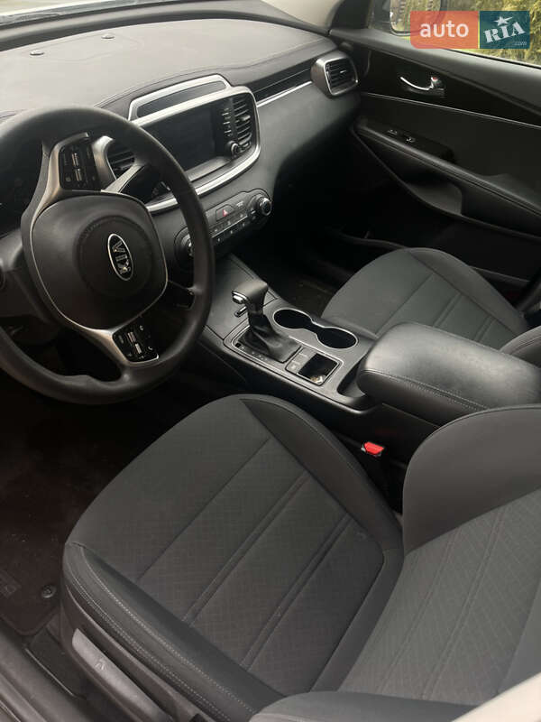 Внедорожник / Кроссовер Kia Sorento 2019 в Павлограде фото 18 Внедорожник / Кроссовер Kia Sorento 2019 в Павлограде