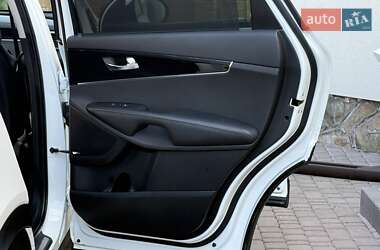 Внедорожник / Кроссовер Kia Sorento 2015 в 