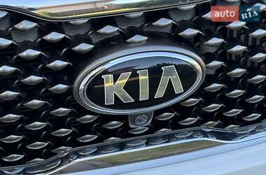 Внедорожник / Кроссовер Kia Sorento 2015 в 
