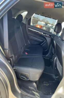 Внедорожник / Кроссовер Kia Sorento 2013 в 