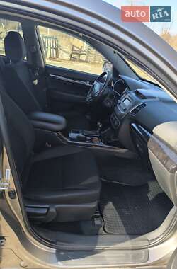 Внедорожник / Кроссовер Kia Sorento 2014 в 