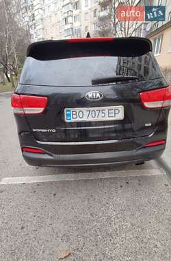 Внедорожник / Кроссовер Kia Sorento 2015 в 