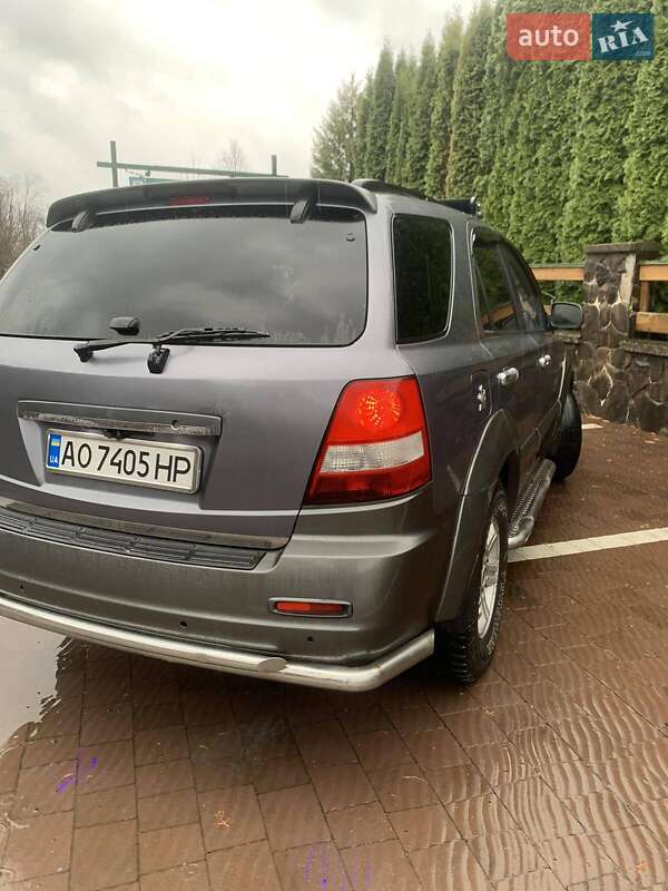Позашляховик / Кросовер Kia Sorento 2005 в Воловцю