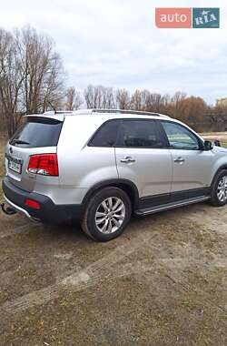 Внедорожник / Кроссовер Kia Sorento 2012 в 