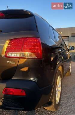 Внедорожник / Кроссовер Kia Sorento 2011 в Каменском