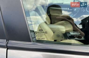 Внедорожник / Кроссовер Kia Sorento 2011 в 