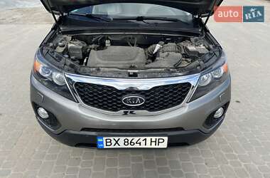 Внедорожник / Кроссовер Kia Sorento 2011 в 