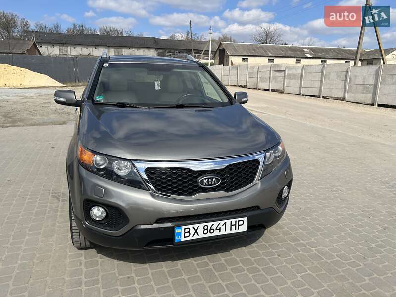 Внедорожник / Кроссовер Kia Sorento 2011 в Белогорье