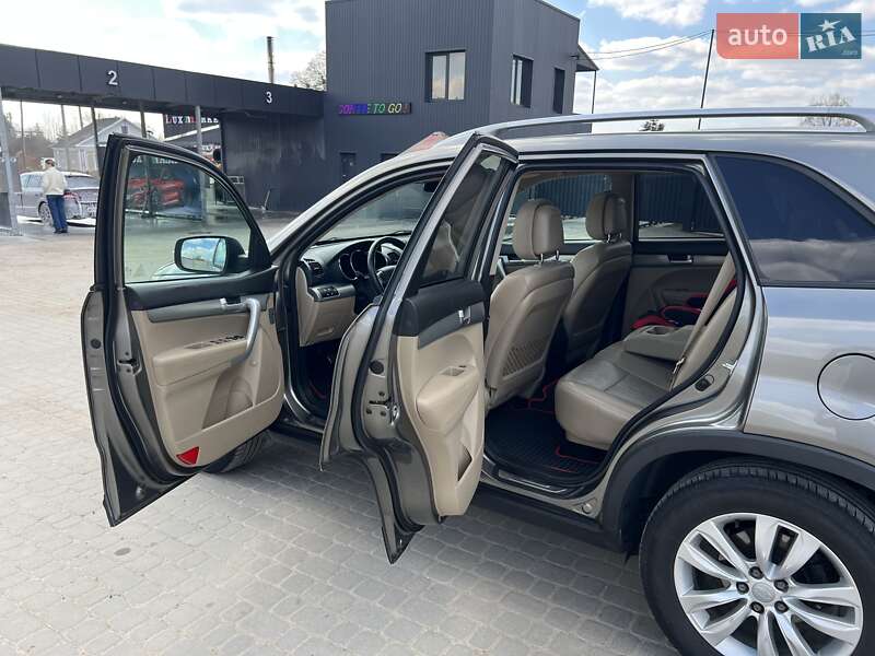 Внедорожник / Кроссовер Kia Sorento 2011 в Белогорье