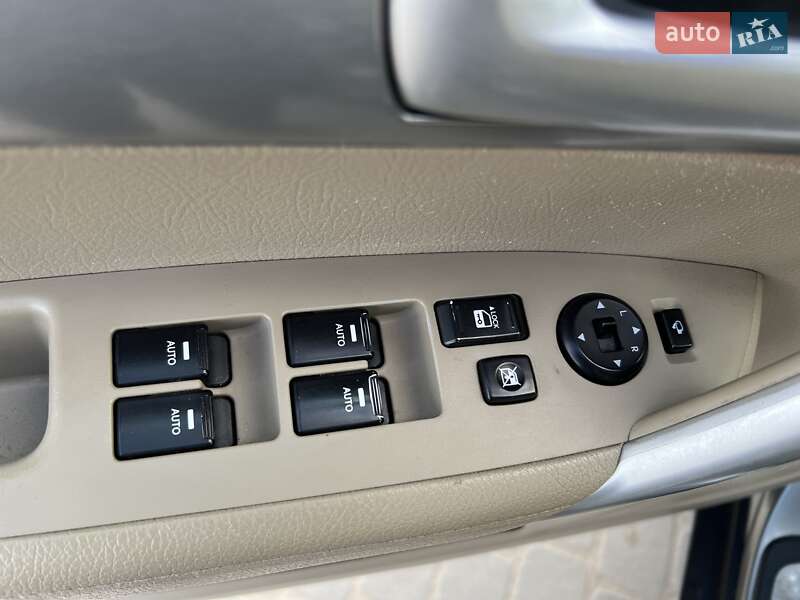 Внедорожник / Кроссовер Kia Sorento 2011 в Белогорье