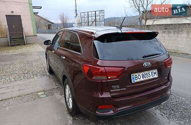 Внедорожник / Кроссовер Kia Sorento 2018 в 