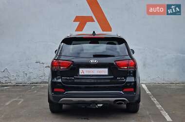 Внедорожник / Кроссовер Kia Sorento 2019 в 