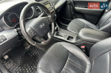 Внедорожник / Кроссовер Kia Sorento 2013 в 