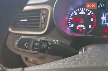 Внедорожник / Кроссовер Kia Sorento 2015 в 