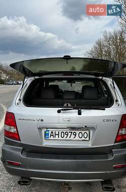 Внедорожник / Кроссовер Kia Sorento 2004 в 