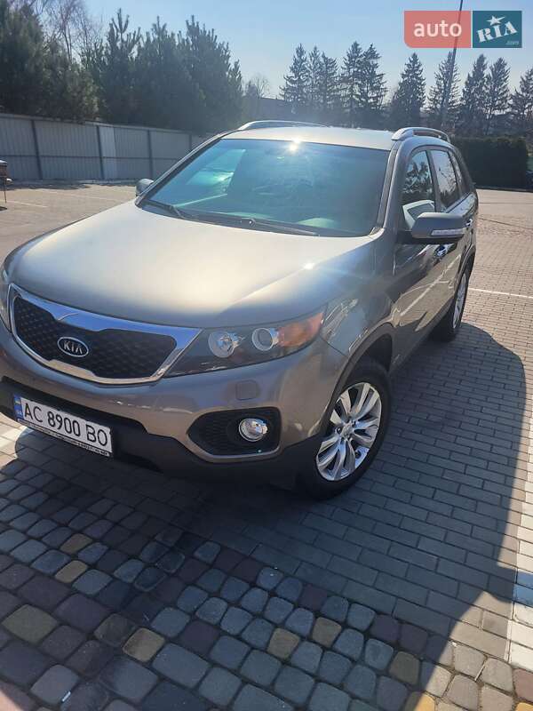 Внедорожник / Кроссовер Kia Sorento 2012 в Луцке