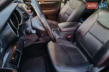 Внедорожник / Кроссовер Kia Sorento 2010 в 
