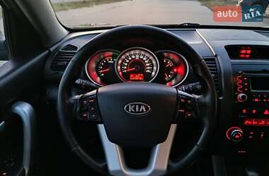 Внедорожник / Кроссовер Kia Sorento 2010 в 