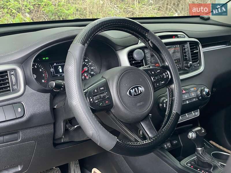 Внедорожник / Кроссовер Kia Sorento 2015 в Киеве