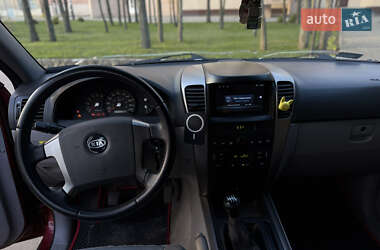 Внедорожник / Кроссовер Kia Sorento 2005 в 