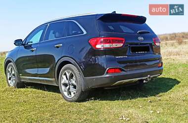 Позашляховик / Кросовер Kia Sorento 2015 в 