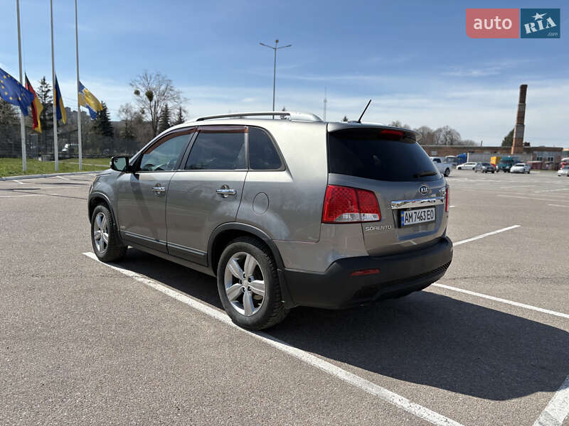 Позашляховик / Кросовер Kia Sorento 2012 в Житомирі
