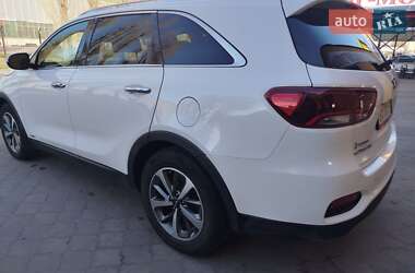 Позашляховик / Кросовер Kia Sorento 2018 в 