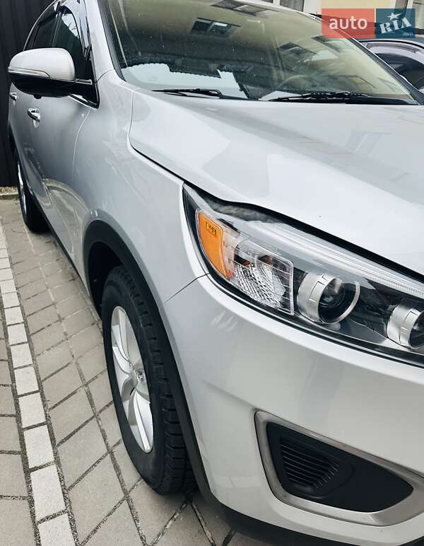 Внедорожник / Кроссовер Kia Sorento 2016 в Киеве