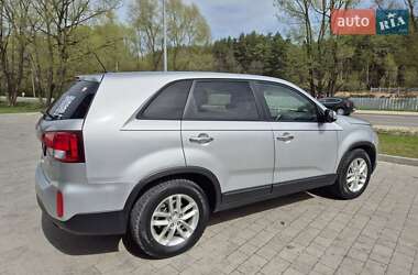 Позашляховик / Кросовер Kia Sorento 2013 в 