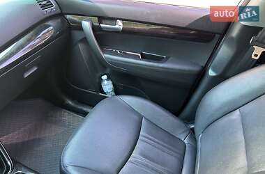 Позашляховик / Кросовер Kia Sorento 2012 в 