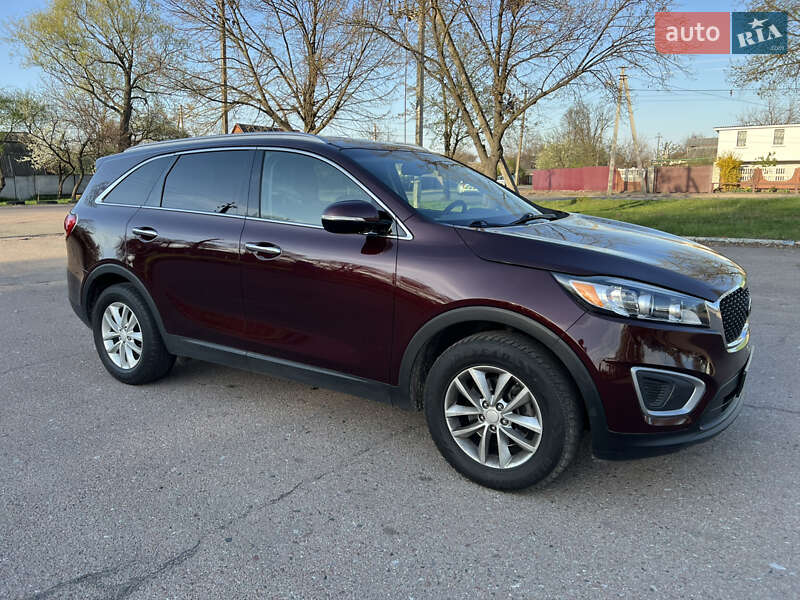 Внедорожник / Кроссовер Kia Sorento 2015 в 