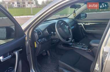 Позашляховик / Кросовер Kia Sorento 2014 в 