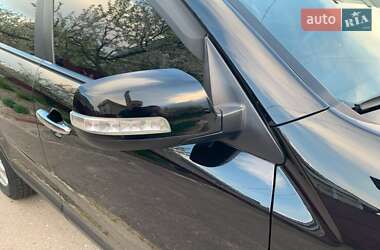 Внедорожник / Кроссовер Kia Sorento 2011 в 