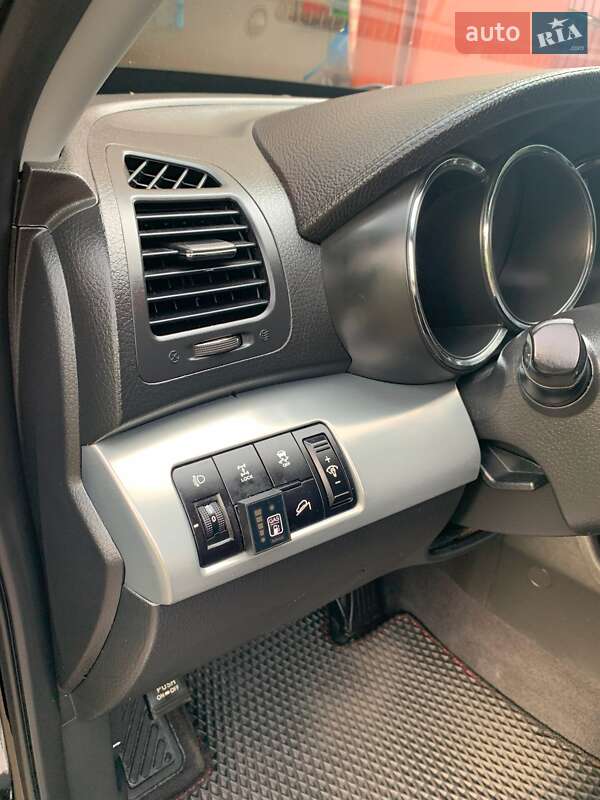 Позашляховик / Кросовер Kia Sorento 2011 в Чернігові