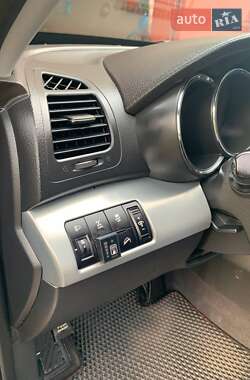 Внедорожник / Кроссовер Kia Sorento 2011 в 