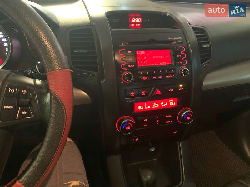 Позашляховик / Кросовер Kia Sorento 2011 в Чернігові