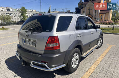 Позашляховик / Кросовер Kia Sorento 2005 в 