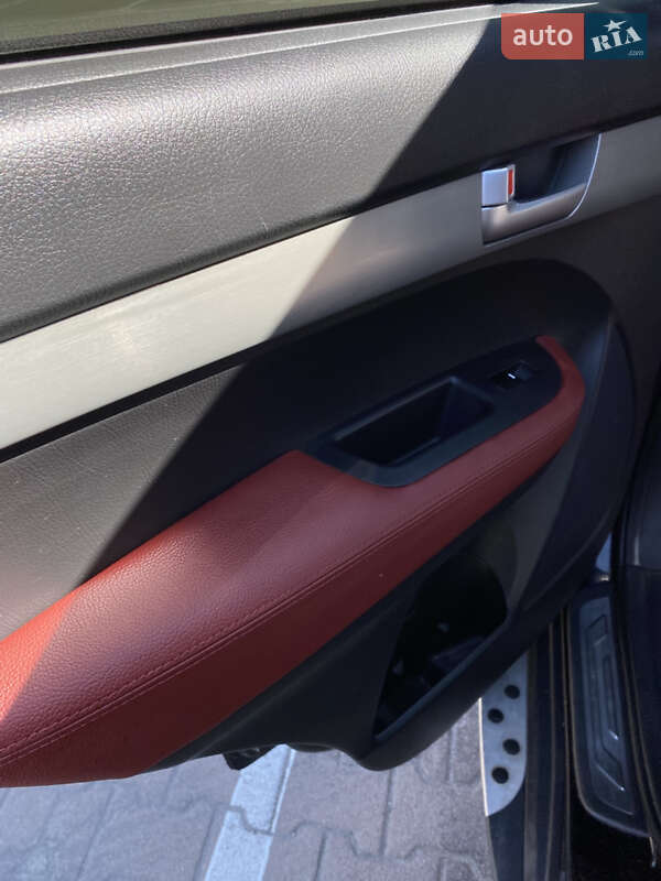 Позашляховик / Кросовер Kia Sorento 2011 в Житомирі