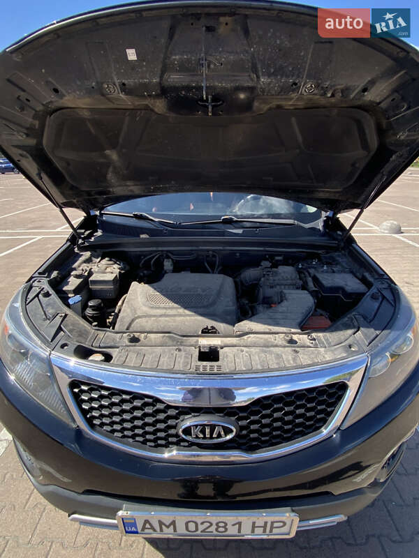 Позашляховик / Кросовер Kia Sorento 2011 в Житомирі